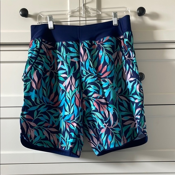 NWT Land’s End Women’s Deep Sea Navy Leaves 9” Quick Dry Swim Short w/ Panty - 8 - Picture 1 of 5